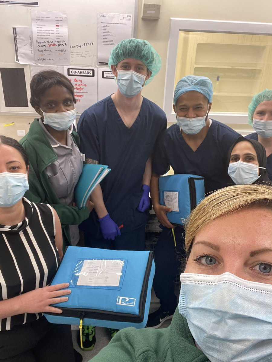 louchap01's tweet photo. Very proud to share with everyone the launch of Chemotherapy@Home service. Great collaboration with Macmillian Haematology Clinical Nurse Specialist Team, ward F11, Cancer &amp; Complex Care directorate &amp; @NCADandPGroup @OldhamCO_NHS @ExpTeamNCA @AntDuffy https://t.co/WIacmAebzL