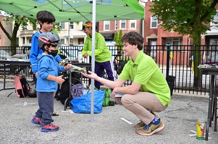 ChicagoDOT's tweet photo. CDOT Commissioner Gia Biagi, members of the Complete Streets Team, and the SAFE Ambassadors participated in a very engaging and informative “Open House” to discuss upcoming improvements to the Augusta bike lane in the 2nd Ward. @ChicagoSafe @VZchicago 
#YourCDOT #YourMobility https://t.co/ClW07XwGnP