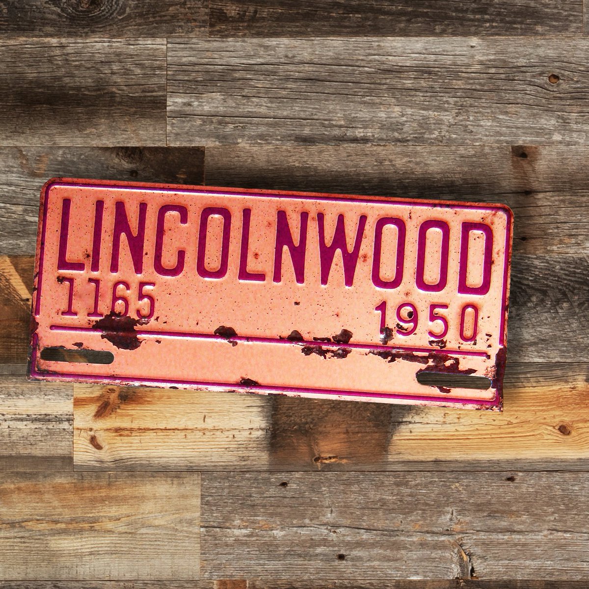 lincolnwoodlib's tweet image. For #ThrowbackThursday this week we have an old Lincolnwood plate from the 1950s! #Lincolnwood #HistoricalCollections #LicensePlate #50s #PublicLibrary