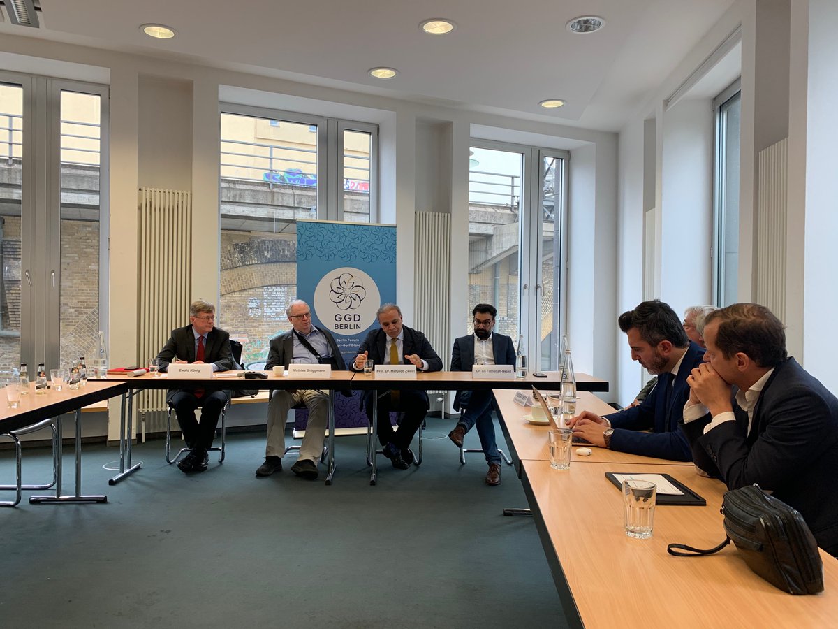 GGD_Berlin's tweet photo. Today #iranexperts @Profmzweiri @AFathollahNejad and #MathiasBrügmann vom @handelsblatt discussed consequences in case of a failure of #ViennaTalks. Moderated by the #journalist Ewald König. https://t.co/SAVufsWCGm