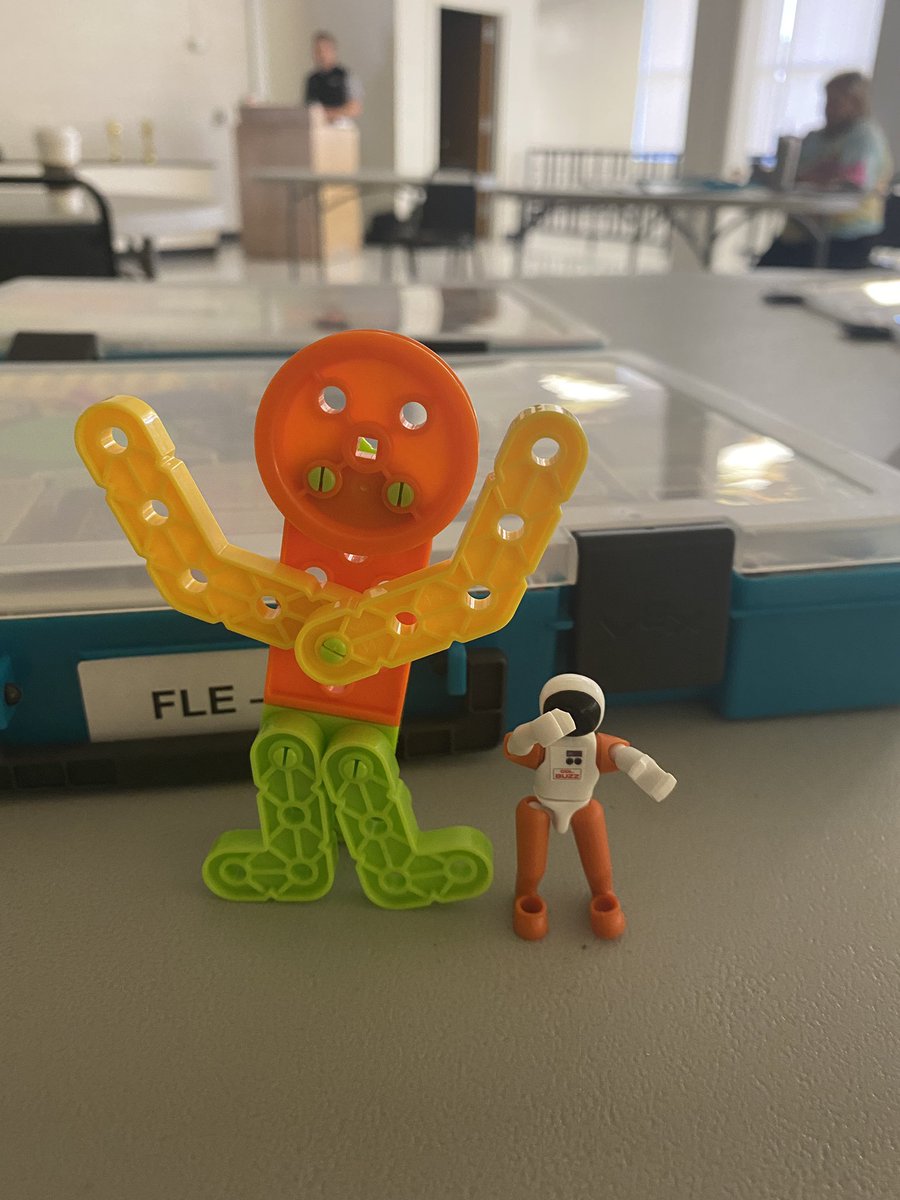 lowery09's tweet photo. Having a great time at Robotics training! https://t.co/nccs0KLy80