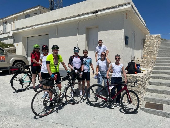 In the latest blogs, Hamish describes the third and final of his three climbs up Mont Ventoux. To read about it click the link and read through to blog 37! 🚴‍♀️
outoftheblues.org/news/the-road-… 
#cycling #ventoux
