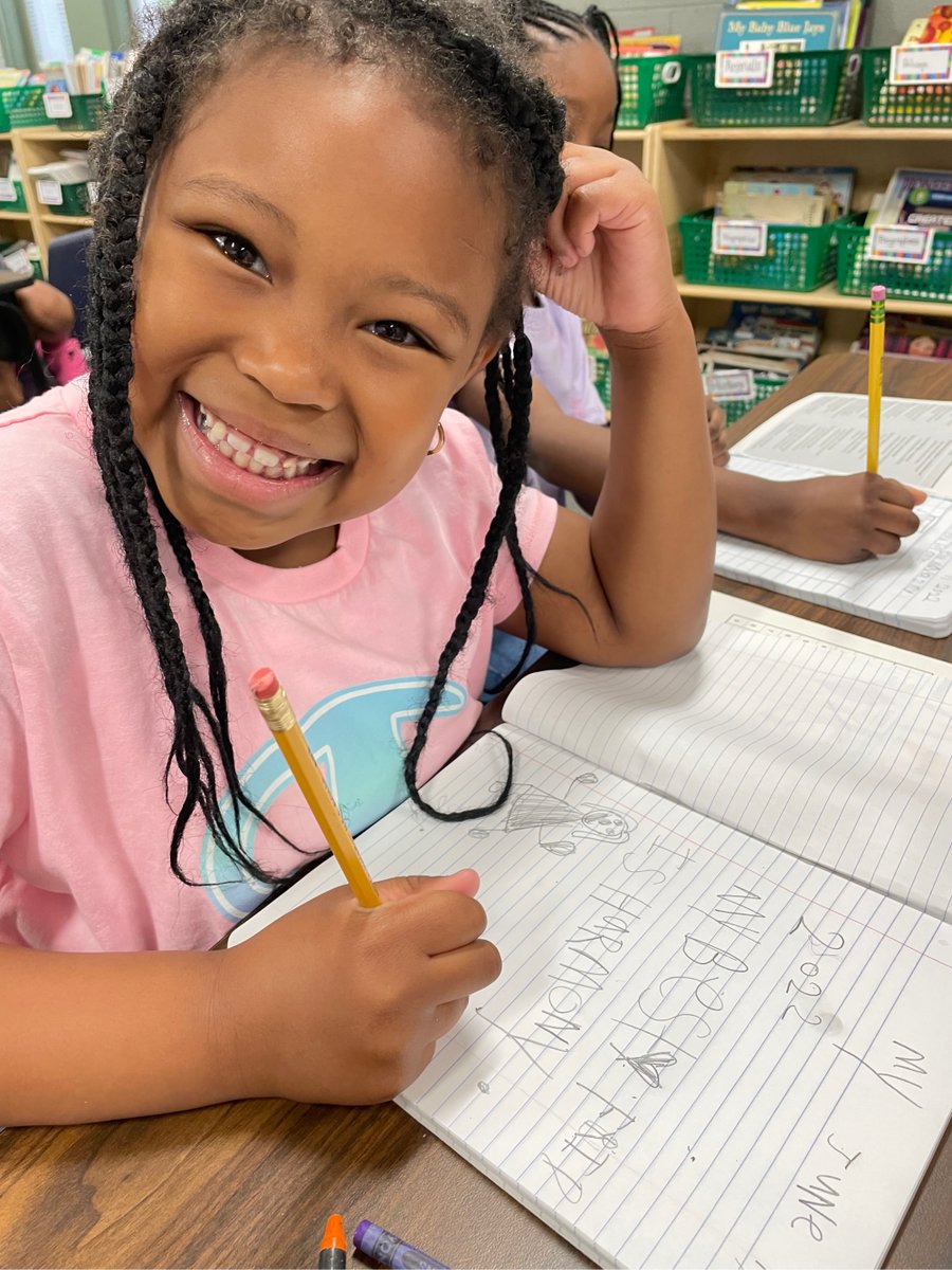 HorizonsSRES's tweet photo. Part of what makes Horizons special is our approach to summer. We’re not a summer camp and we’re not a summer school. We’re a summer program that blends academics and fun to create #6weeksofhappiness ☀️📚💜 https://t.co/qqOgcl0lFQ