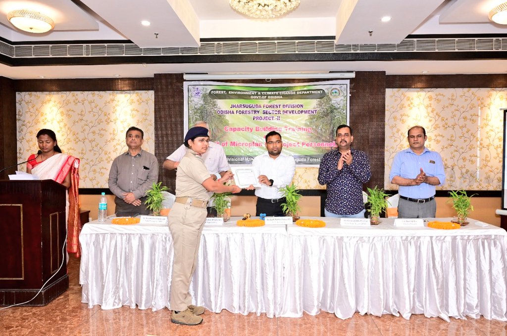 DFOJharsuguda's tweet photo. #Revisit of #Microplan a two day #training cum #workshop under #OFSDP_II was organized for field functionaries of BelpaharRange and #partnerNGO ,#Coordinators of #Jharsuguda Division.
#SustaianableForestManagement 
#Livelihood 
#JointForestManagement 
@ForestDeptt https://t.co/qDUFgKrG9B