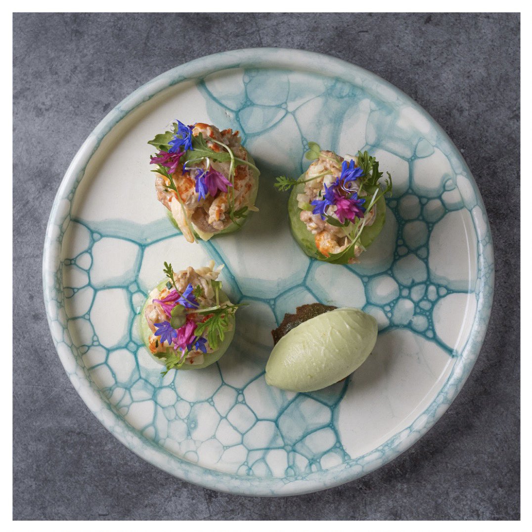 𝚜𝚙𝚛𝚒𝚗𝚐 𝚒𝚜 𝚒𝚗 𝚝𝚑𝚎 𝚊𝚒𝚛🌸

𝙲𝚘𝚌𝚔𝚝𝚊𝚒𝚕 𝚍’𝙴𝚌𝚛𝚎𝚟𝚒𝚜𝚜𝚎𝚜 
𝚛𝚒𝚟𝚒𝚎𝚛𝚔𝚛𝚎𝚎𝚏𝚝 | 𝚔𝚛𝚎𝚎𝚏𝚝𝚎𝚗𝚖𝚊𝚢𝚘𝚗𝚊𝚒𝚜𝚎 | 𝚊𝚟𝚘𝚌𝚊𝚍𝚘 𝚒𝚓𝚜 | 𝚐𝚛𝚎𝚎𝚗 𝚖𝚎𝚊𝚝 𝚛𝚊𝚍𝚒𝚓𝚜 | 𝚋𝚘𝚞𝚒𝚕𝚕𝚘𝚗 𝚟𝚊𝚗 𝚔𝚘𝚛𝚒𝚊𝚗𝚍𝚎𝚛
 #bibgourmand <a href="/MICHELINgidsBNL/">Guide MICHELIN Gids</a>