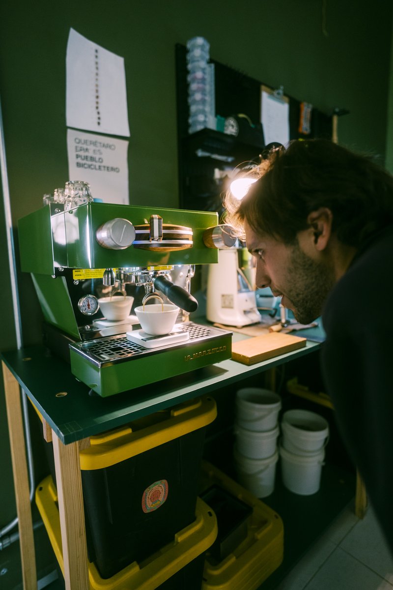 nvayrk's tweet photo. Coming up on #CyclingConnects, "It is an experiment, it is a game" feat. Apapacho Querétaro, stay tuned for the release next Monday.

📷 by @ferdlosmonteros

#nvayrk #lamarzocco #cyclingandcoffee #neveraroadnottaken #cycling #homebarista #mexico #luchabici https://t.co/8zyJjPzMOX