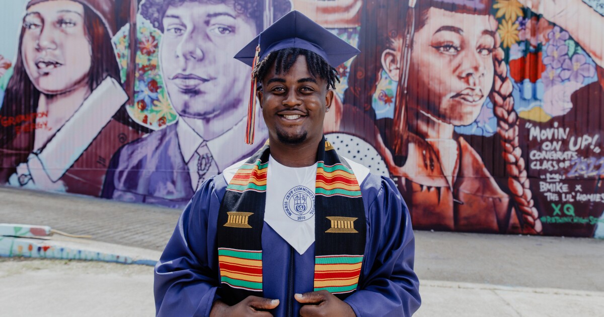 An inspiring lunchtime read: six recent high school grads (including two NOCCA alumni) talk about the pandemic's impact on their lives and dreams -- wwno.org/education/2022…