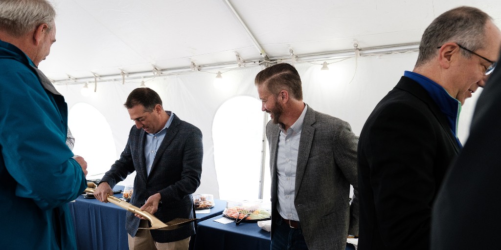 PDBGroup's tweet photo. We held a #groundbreaking ceremony for 130 Lakeview Parkway in Vernon Hills, IL last Friday and we’re sharing the photos today! 🥳 

🔷 Learn more about the new construction project at: https://t.co/9R1ldMYJ8Z

#midwest #industrial https://t.co/WLjJJQox3C