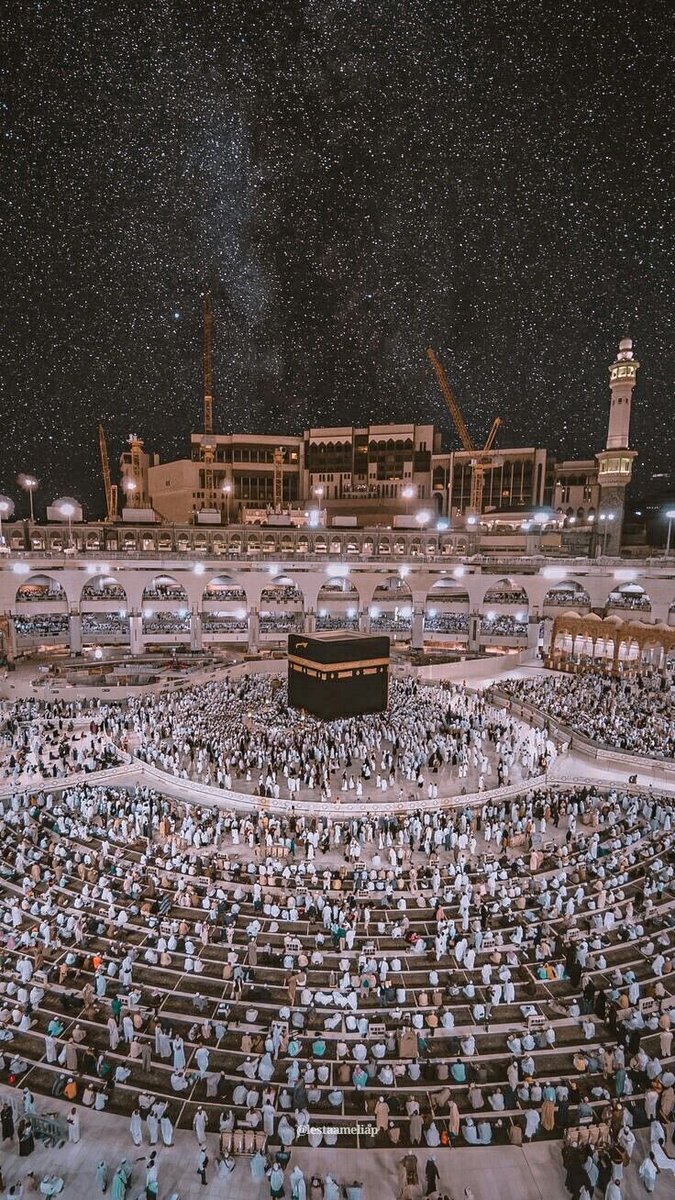 MohsinDotDot's tweet image. isn't this the prettiest picture on the internet??!!