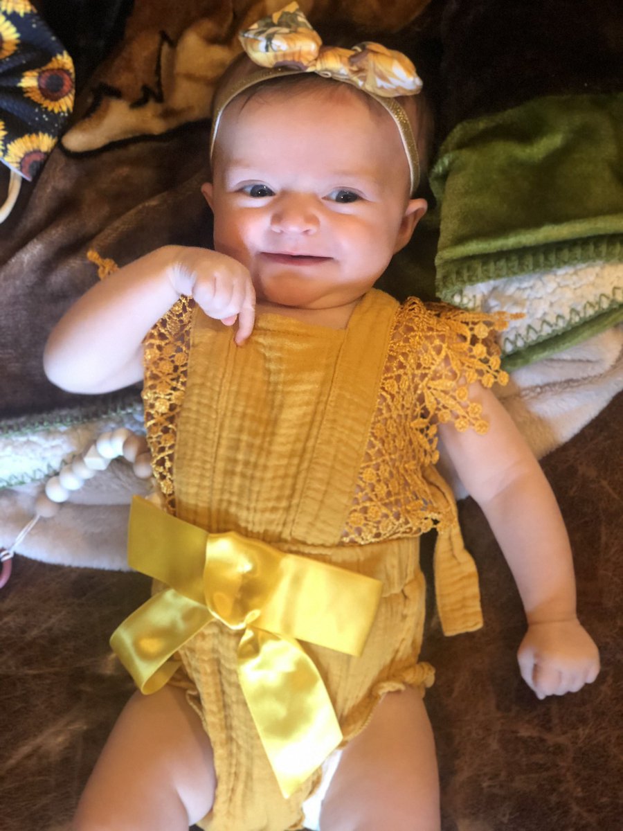 JessicaKeen7's tweet photo. I love dressing her up and oh how I love her expressions, especially that smile of hers! My sweet little 🌈 https://t.co/7mji4k2jXS