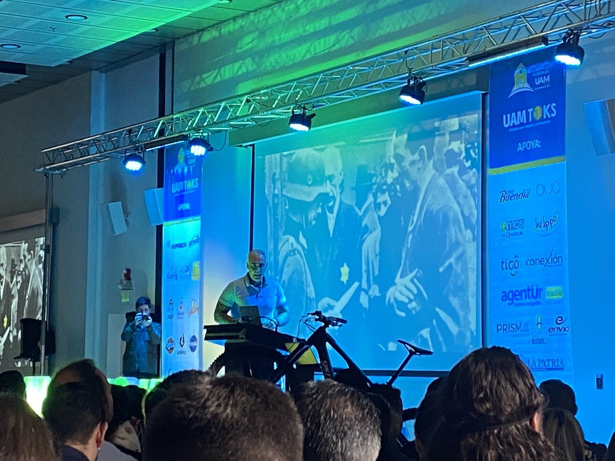 ImpulsoColombia's tweet photo. “Nosotros nos encargamos de dividir el mundo entre nosotros y los otros… pero los otros son los que han transformado el mundo” Marcelo Cataldo, presidente @Tigo_Colombia https://t.co/9Bds9wuGCu