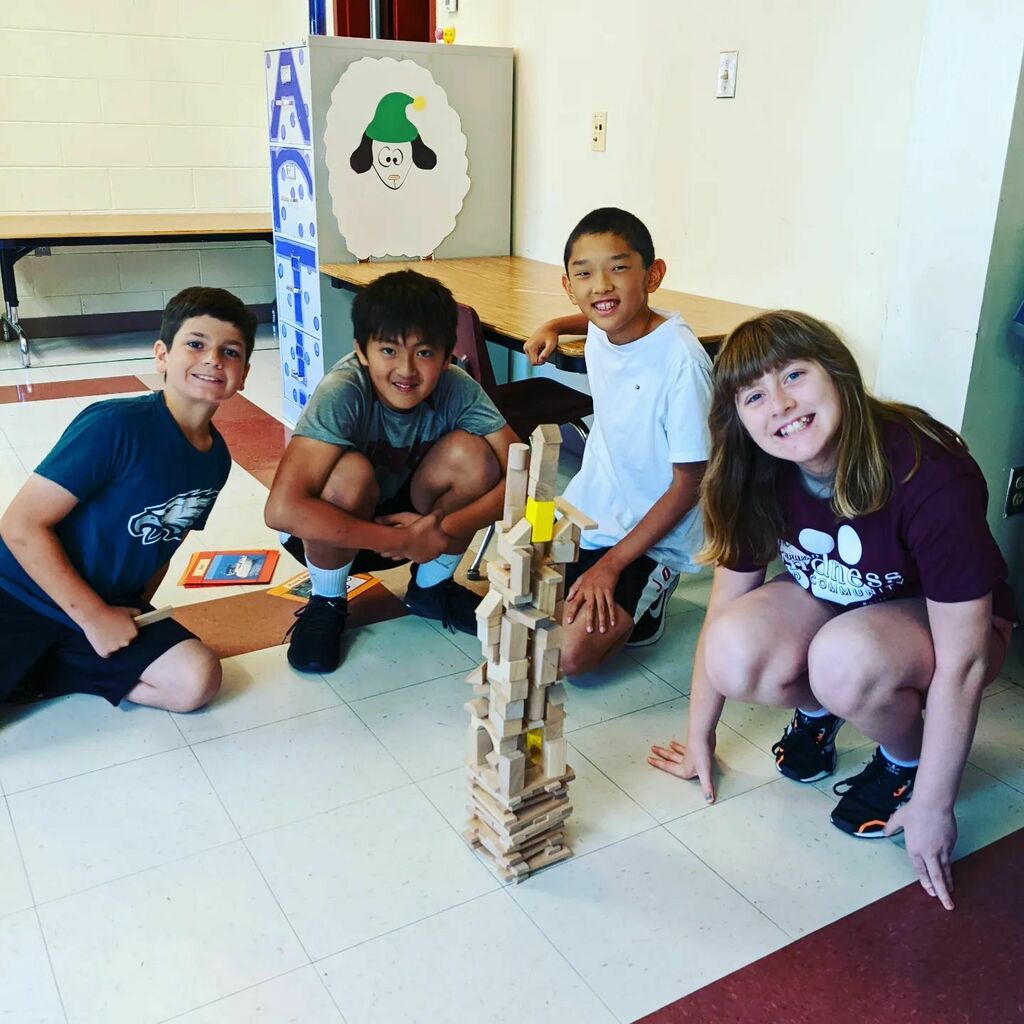 artedallthetime's tweet photo. Check out this incredible structure made by some fabulous fifth grade artists! #nevertoooldtobuild #ontomiddleschool #gvfeeling https://t.co/cvHSD8ftCL https://t.co/7doIZ4i7UJ