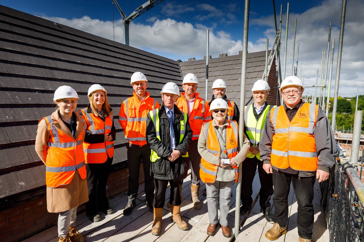 esh_group's tweet photo. Askern Vale, a 60-home retirement living development in Doncaster, has reached its peak! The £7.5m scheme was brought forward as a land led development by Esh, @CollabLiving and @Housing21 to address the shortage of accommodation options in the area.

https://t.co/UBFOTmXPsV https://t.co/R1xu5s3MIw