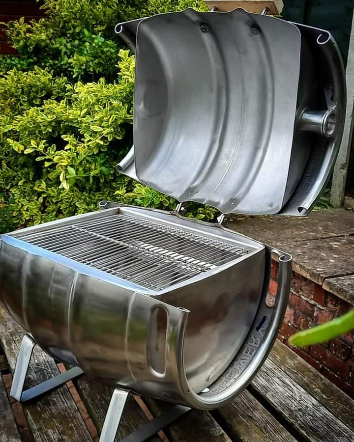 hayhoec's tweet photo. #bespokemetalwork #reclaimedbeerbarrellbbq #upcyclebeerbarrell #homemadebbqmadetoorder #Northamptonshire #northampton @GavinTosney https://t.co/pR62FujmFb