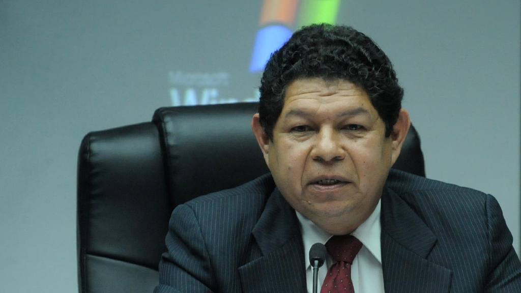 ultimahsv's tweet photo. #ÚLTIMAHORA | Este día, la @FGR_SV ha presentado una demanda civil en contra de Benito Lara, exdiputado del FMLN y exministro de Justicia y Seguridad Pública, y su grupo familiar, acusados de Enriquecimiento Ilícito por un monto de $201,874.31. https://t.co/gSVEI1kwJz