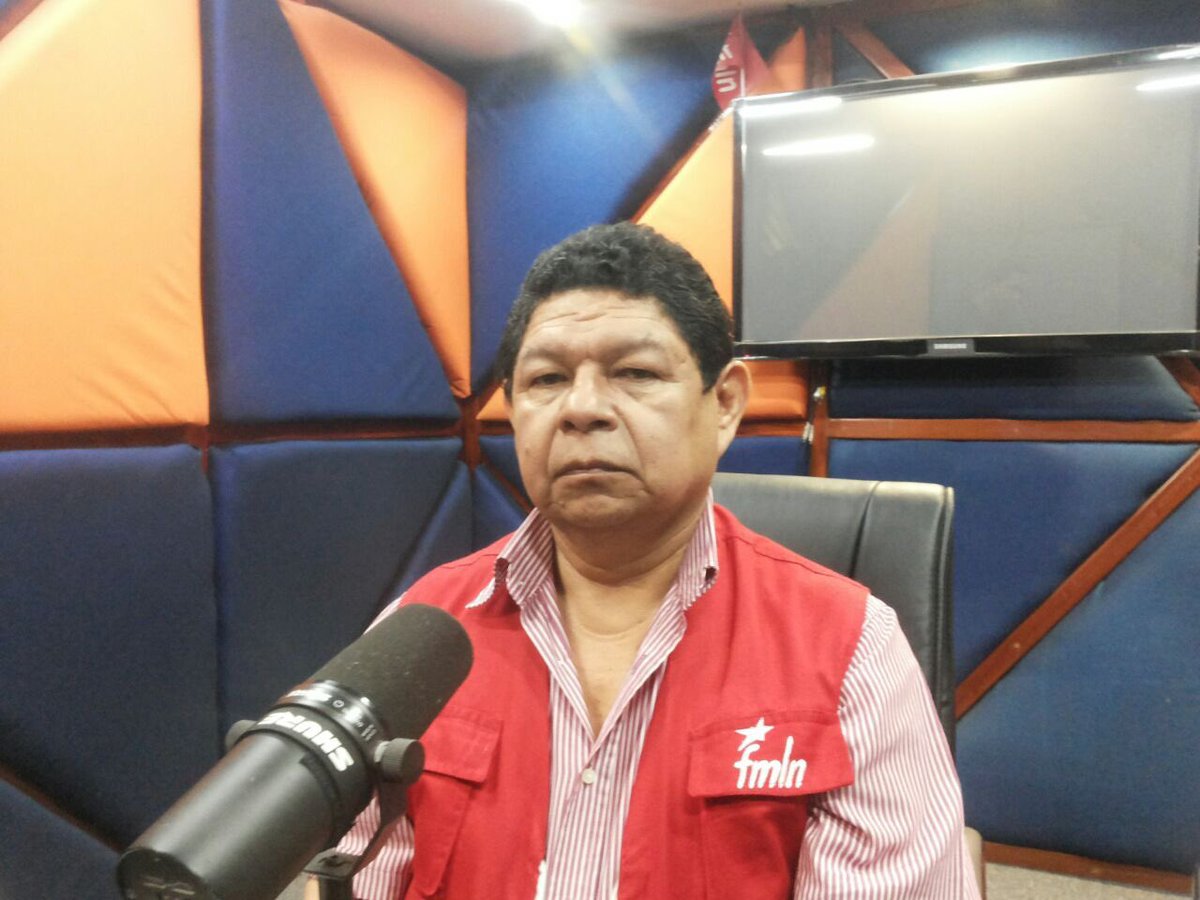 ultimahsv's tweet photo. #ÚLTIMAHORA | Además, la @FGR_SV solicita a la Cámara 1° de lo Civil la inhabilitacion de Benito Lara para ostentar a cargos públicos por un período de 10 años. https://t.co/A5qfKnqmmG