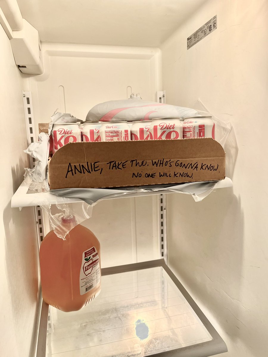 annieertle's tweet photo. My reputation @ work precedes me 😌😌😌😌😌😌 or I’m being taunted by a riddler-esque figure. But probably the 1st one 😌😌😌 https://t.co/LVIaqzdq3P
