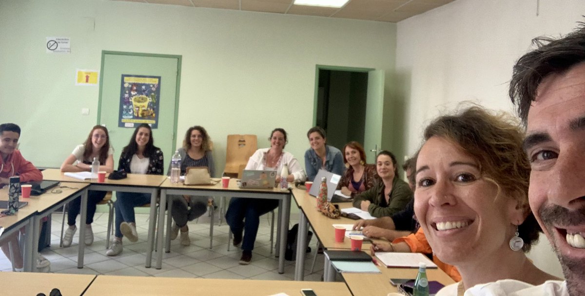 CapitaineFibre's tweet photo. Rencontre avec @InfoJeunesNA à #Tardets autour de la jeunesse et du #numérique. De la bonne humeur, de l’enthousiasme et des projets ! #le64 #inclusion https://t.co/VvycNmNtQ4
