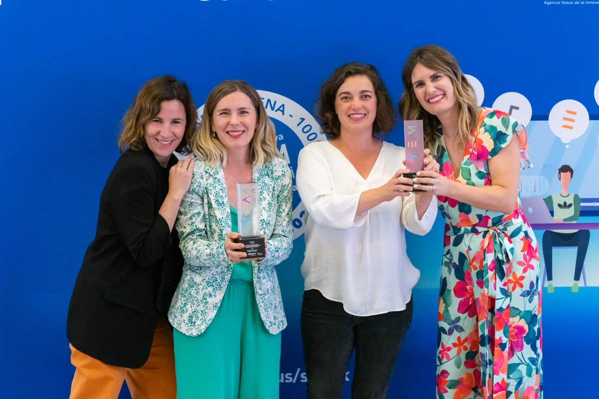 MonicaMorenoRod's tweet photo. El de ayer fue un día muy especial, un reconocimiento al trabajo de las 17 entidades que forman #EmakumeakZientzian 

Ohore bat izan zen @I_Otegui, @amaia_arregi_ eta @idoiamugika-rekin batera momentua partekatzea. Mila esker posible egin duten guztioi!

Jarraituko dugu! https://t.co/1TQnGfKM69