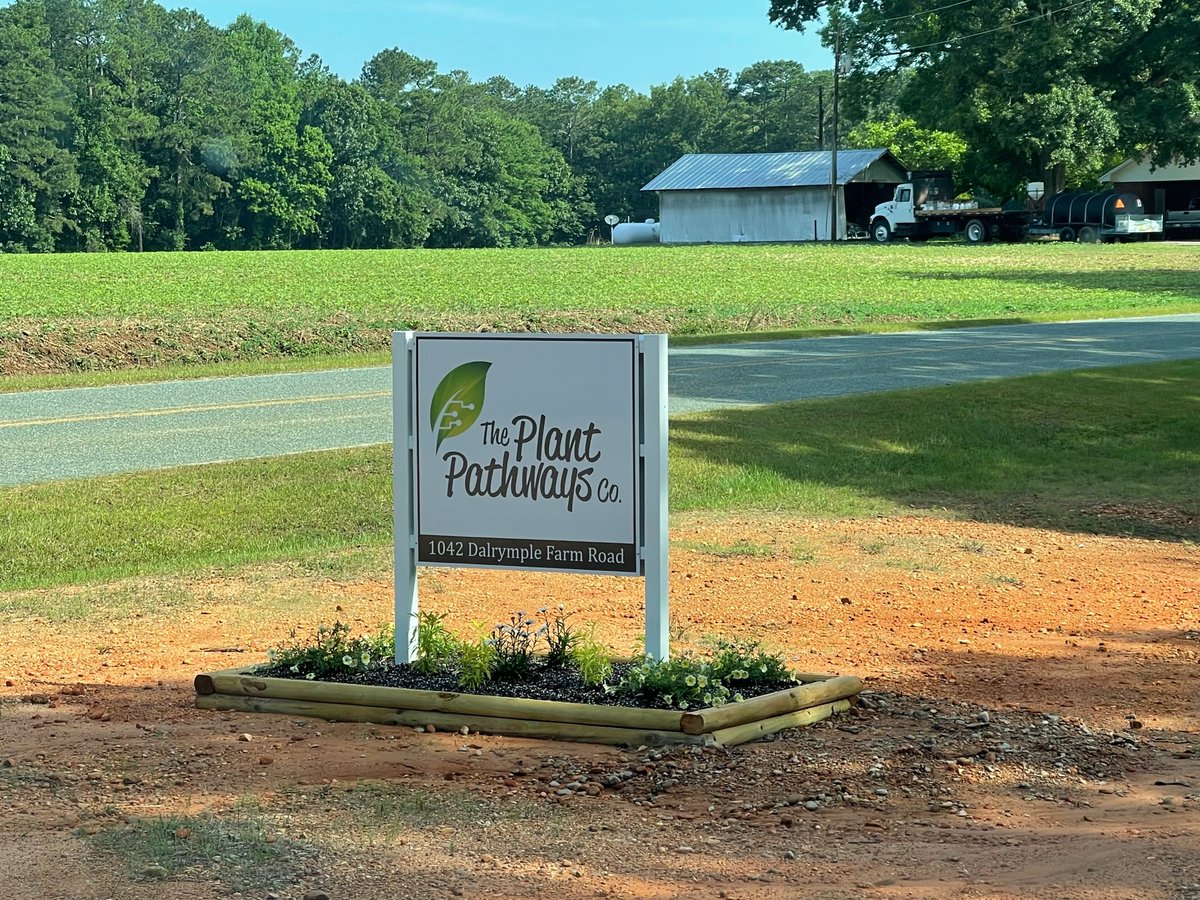 Research Triangle Regional Partnership (RTRP) (@triangleregion) on Twitter photo Great morning for a great annoucement in #LeeCounty! Plant Pathways, a plant breeding company specializing in improving #crops, is opening its #HQ and core research facility in <a href="/GrowSanfordNC/">GrowSanfordNC</a>. Their goal is simple: making a difference in securing nutritious food for everyone. Great morning for a great annoucement in #LeeCounty! Plant Pathways, a plant breeding company specializing in improving #crops, is opening its #HQ and core research facility in <a href="/GrowSanfordNC/">GrowSanfordNC</a>. Their goal is simple: making a difference in securing nutritious food for everyone.