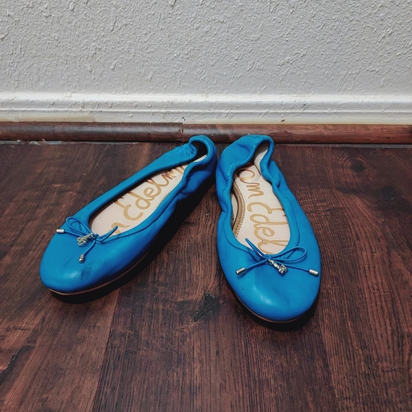 So good I had to share! Check out all the items I'm loving on <a href="/Poshmarkapp/">Poshmark</a> #poshmark #fashion #style #shopmycloset #stevemadden #levis #samedelman: posh.mk/EpEu9YiVIqb