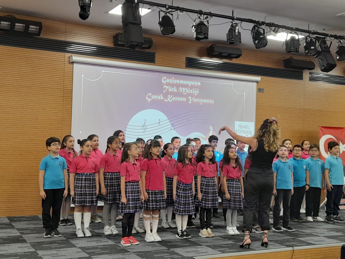 yildiztabyagop's tweet photo. Temel Eğitimde 10.000 Okul Projesi kapsamında ilçemizde düzenlenen ilkokullar arası koro yarışmasında öğrencilerimiz okulumuzu en güzel şekilde temsil ettiler. Öğrencilerimizi ve öğretmenimizi tebrik ediyoruz.
@istanbulilmem @memleventyazici @gopmem @yusf @Gop10binokul https://t.co/GKjGOiEEtR