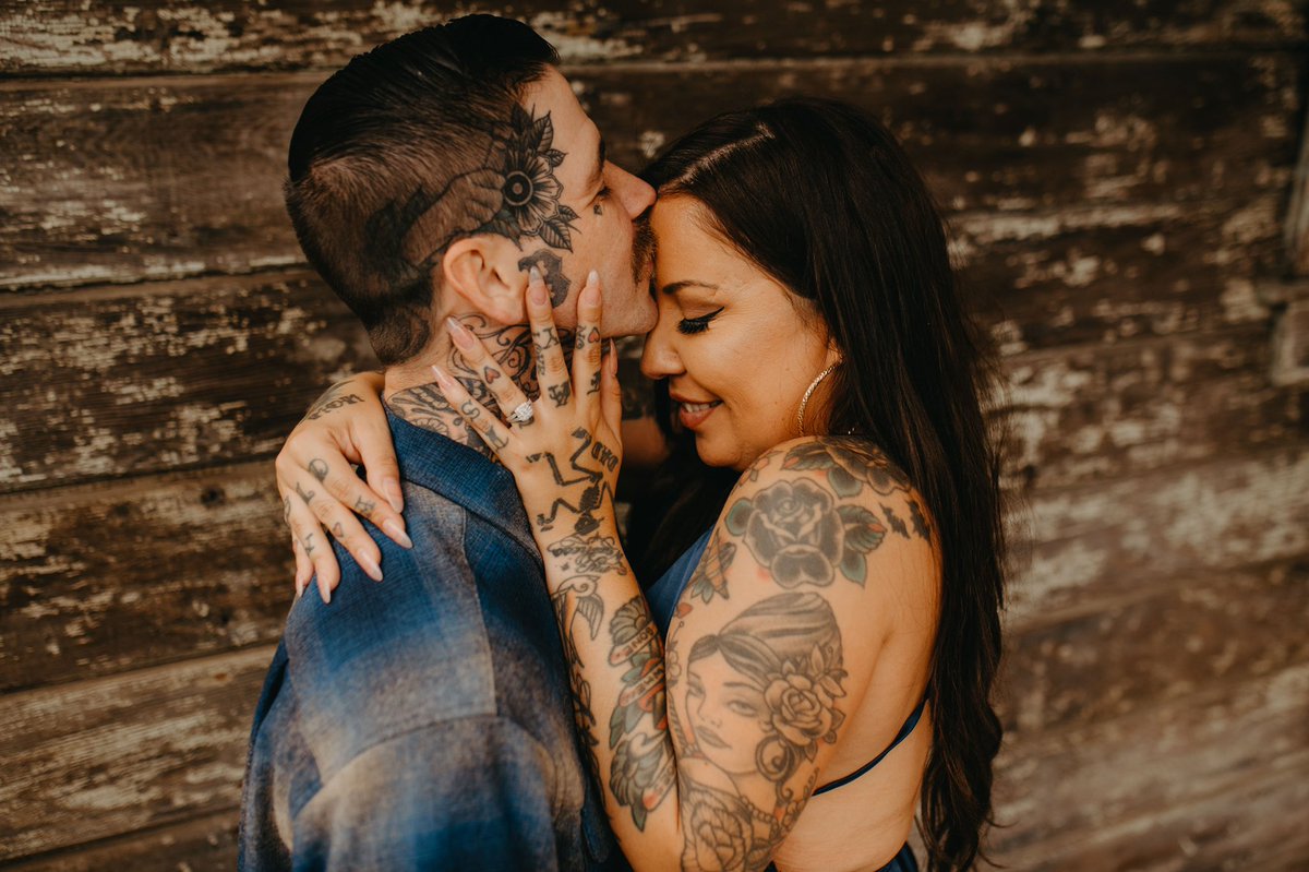 PariciaBee's tweet photo. Engagement photo shoot teaser 🥺🥰 I can’t wait to marry this man!!!! https://t.co/dWdUy9oSj3