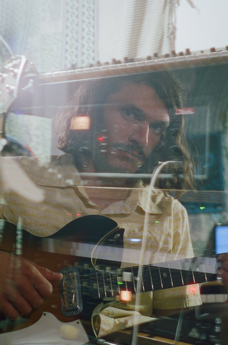 SunMusicAddict's tweet photo. #POPPSYCHÉ Ambiance #synthétique et voix mélodique : le duo gagnant pour le musicien de #Nantes Hayden Besswood, qui sera de passage chez nous demain soir pour le #SUNMusicAddict ! 

🔊 RDV le 10 juin à 18h00 sur SUN 🎵

#poppsyche #psychpop #radio #livemusic #musiquelive https://t.co/ijbtrzjWM1