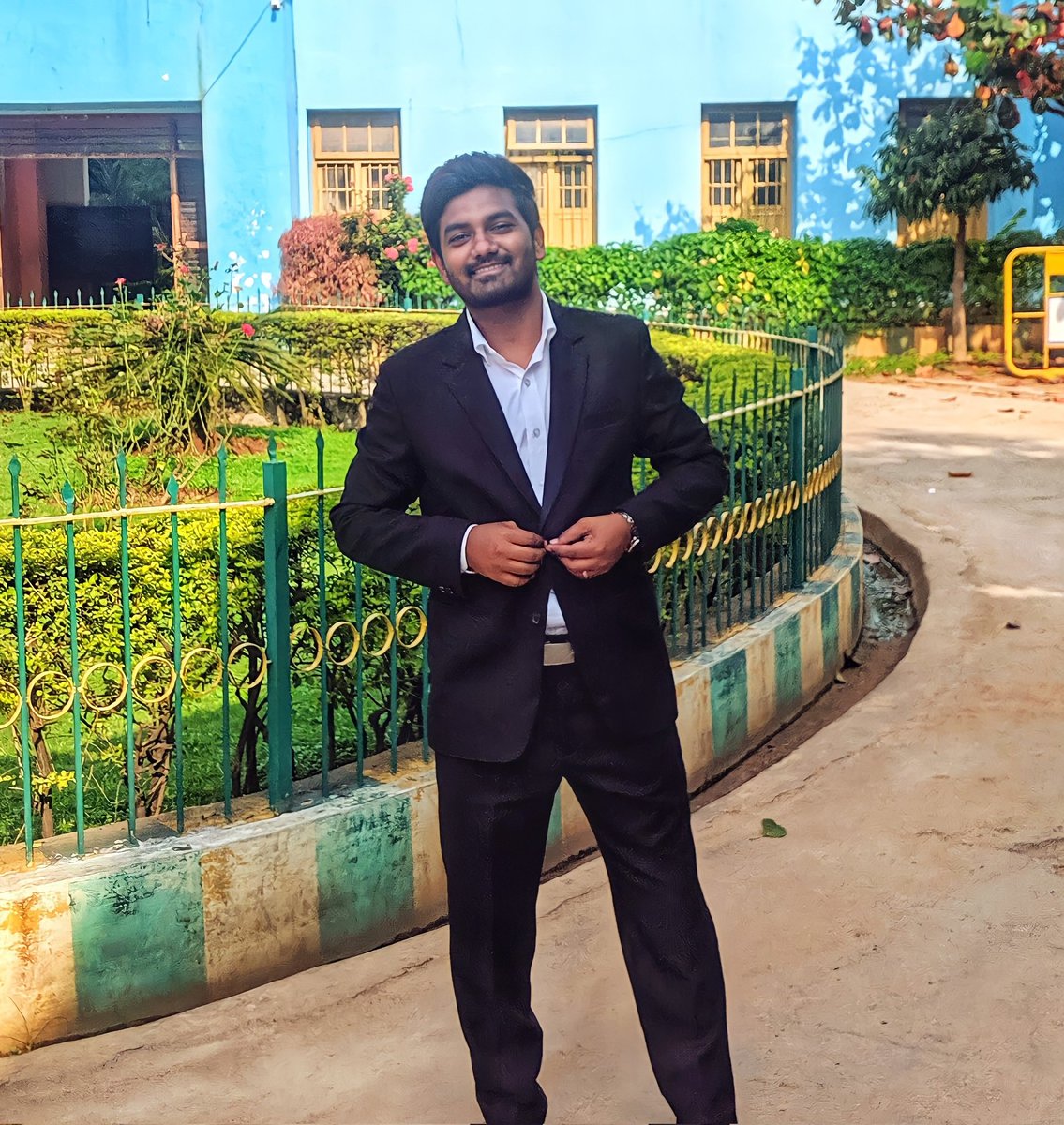 darshankm09's tweet photo. #NewProfilePic
YOU'RE HALFWAY THERE ⚖️

.
.
.
.
.
.
.
.
.

#lawyer #law #lawyerlife #attorney #legal #lawstudent #lawschool #lawyersofinstagram #indianlaw #advocate #lawyering #indianlawyer #lawstudent #lawyerstyle #suit #blackandwhite #darshankm https://t.co/6MzKPKhYfP