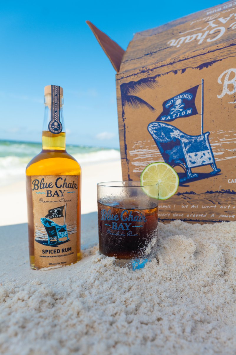 RT this if you've tried a Pirate Flag! A Pirate Flag is one of our signature drinks. It just requires Spiced Rum and your favorite cola (or Diet Coke). 🏴‍☠️
