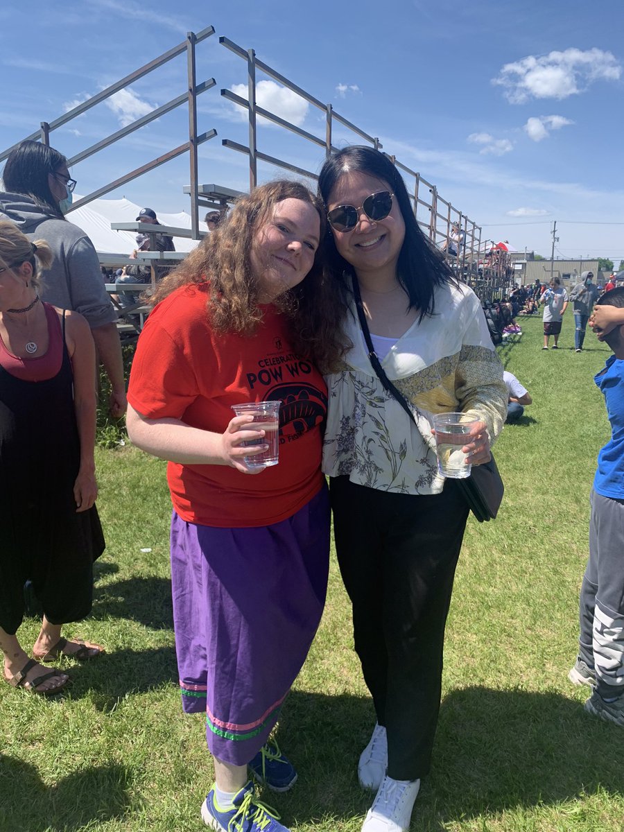 DTChau's tweet image. Felt much excitement and nostalgia bumping into former colleagues and students at the #WSDPowWow! @Kobewka