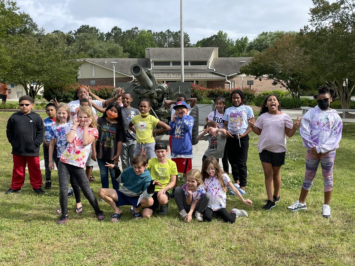 This group of 4th graders are ready for #5thgrade. <a href="/MsGsBees/">Ms. G's Bees</a> here they come!  I’m going to miss this group. Saying goodbye was so hard. #lovethem #teachertears <a href="/NorthsideES/">Northside Elementary</a> <a href="/CSharplessNES/">Coretta Sharpless</a> @APJonesNES