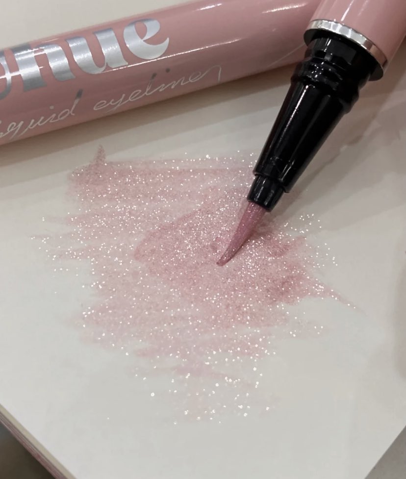 ْ on Twitter "uhue pink glitter eyeliner https//t.co/sZPEaEtOAQ