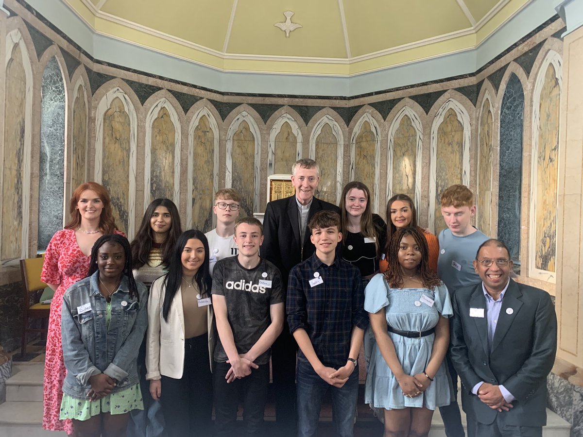BishopDNulty's tweet photo. Delighted to celebrate Mass tonight with the six @KANDLEi schools graduating with @meithealkandle - blessings on the young people from @ColaisteEoinH @StPaulsMevin @PortlaoiseColl and @borrisvocschool among the graduates this evening - Act Justly, Love Tenderly, Walk Humbly https://t.co/05PjmztVCU