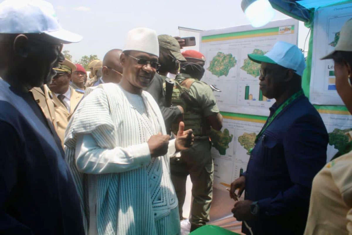 ONG_Amedd's tweet photo. Presence assurée de l’#ONG_AMEDD à travers son Directeur Général, Bougouna SOGOBA accompagné d’une forte délégation à l’édition 2022 de la journée mondiale de l’environnement célébrée à #Bougouni sous le haut parrainage du Premier Ministre, Choguel Kokala Maïga.
#AMEDD2022 https://t.co/EzhdWQm6FJ