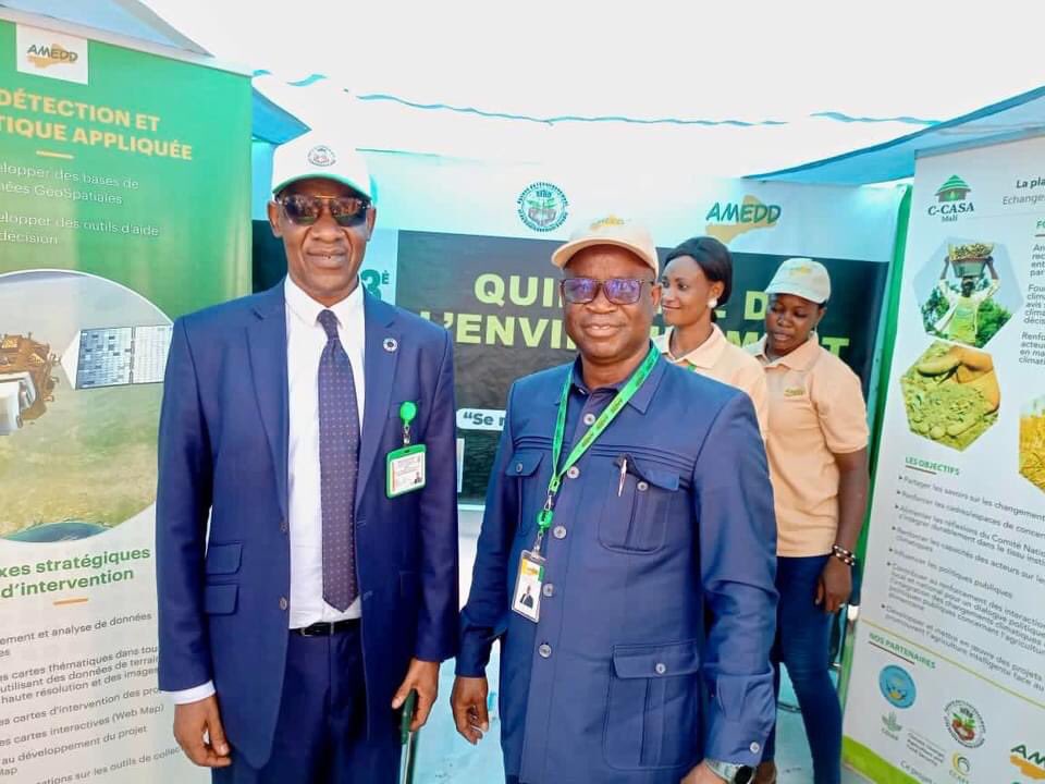 ONG_Amedd's tweet photo. Presence assurée de l’#ONG_AMEDD à travers son Directeur Général, Bougouna SOGOBA accompagné d’une forte délégation à l’édition 2022 de la journée mondiale de l’environnement célébrée à #Bougouni sous le haut parrainage du Premier Ministre, Choguel Kokala Maïga.
#AMEDD2022 https://t.co/EzhdWQm6FJ