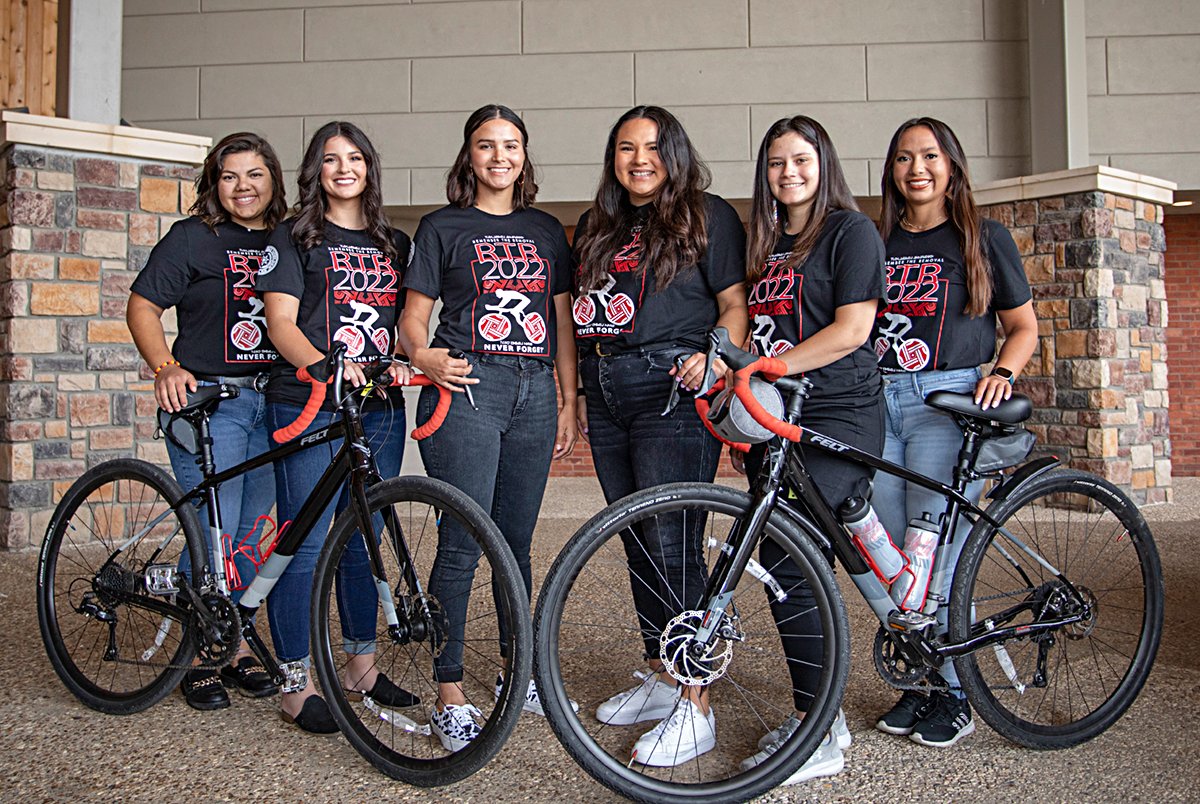 Vittoria is proud to support these courageous women. On May 30, six cyclists from the Cherokee Nation in #Oklahoma began the 2022 #RememberTheRemoval Bike Ride, retracing 950 miles along the northern route of the #TrailofTears by bicycle. #TheRideAhead #TerrenoZero