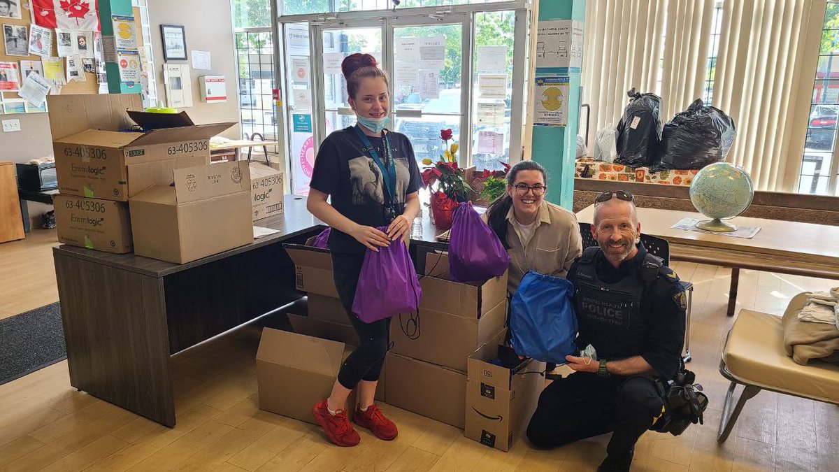 A beautiful moment for our community in <a href="/Surrey_Schools/">Surrey Schools</a> - dropping off 100 care packages made by Division 5 to a community homeless shelter!