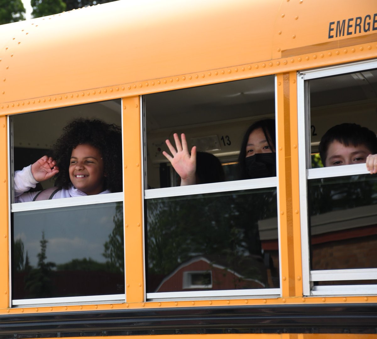 bps271's tweet image. How lucky are we to have something that makes saying goodbye so hard? Thank you students for bringing your hearts, minds and selfs everyday to school. Enjoy your summer break and we will see students and families in the Fall. #BPSpride
