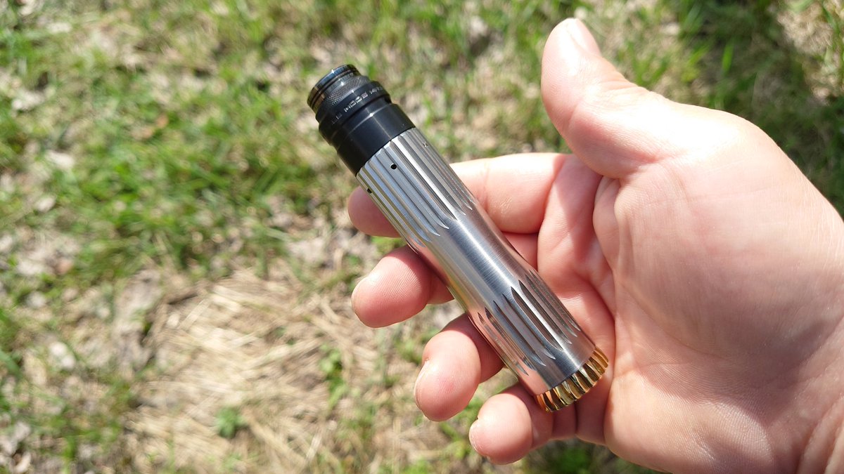 CebrjowHwScHCkj's tweet photo. 皆さんおはよっチェ😆👍今日も宜しくご安全に🙇💦#CompLyfe CLSV_JP EDITION SS + #massmods #axialprime RDA + #KEMURIドリチ 😋👍 #VAPE #vape好きな人と繋がりたい #VAPE好きと繋がりたい #VAPE初心者 #swampvape https://t.co/cBsm2LbXi4