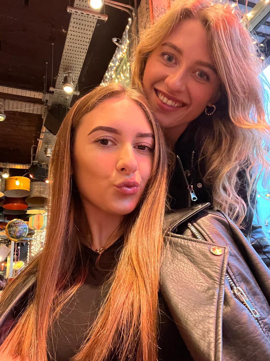 emilyness's tweet photo. Kendall to my Kylie https://t.co/syWgEpFaAD