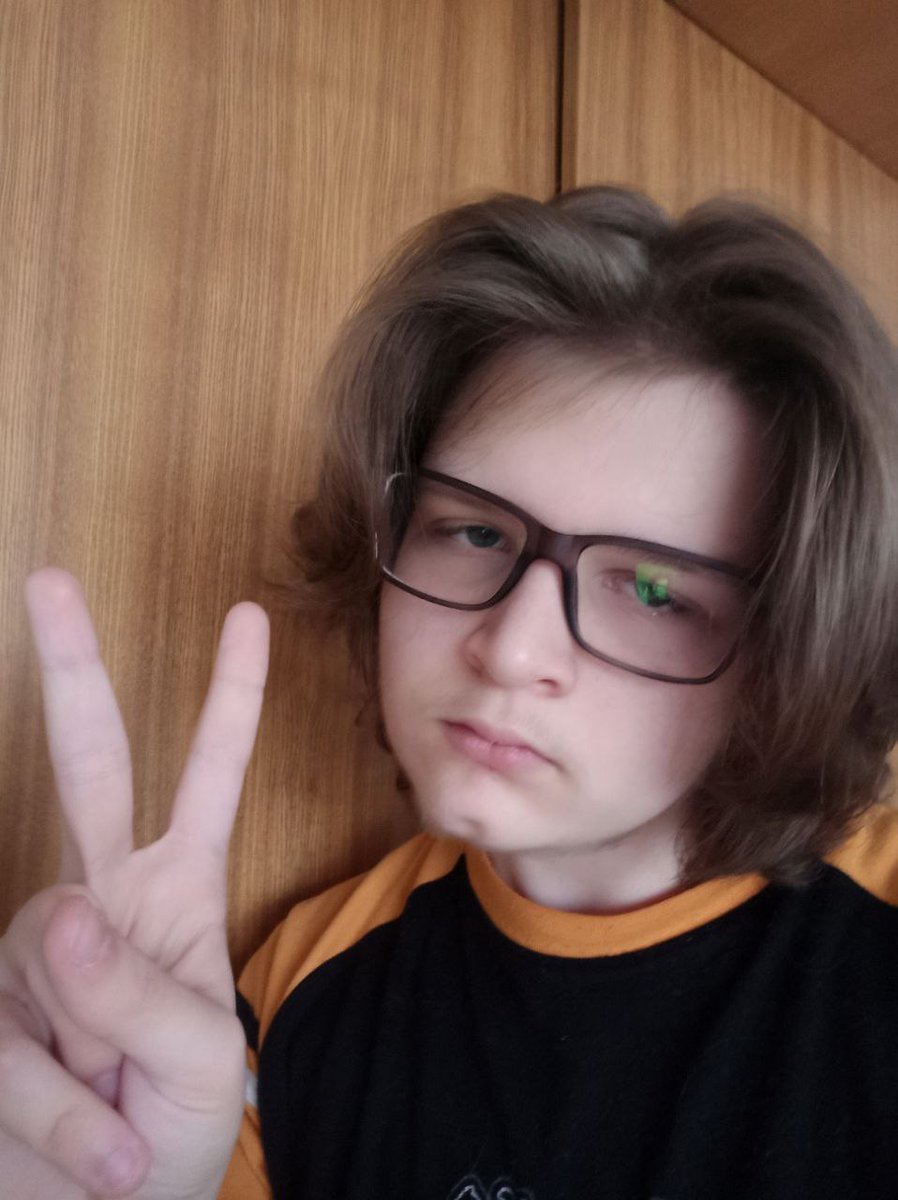 viLenin13's tweet photo. ‼️‼️‼️Николай Цуркан, 15 лет, живёт в Изюме на улице Бугристой, пропал 7 марта
На момент пропажи находился в подвале соседей (он был просторнее), кроме него там было около 11 человек, в т.ч. его мать Юлия Цуркан и бабушка
Если хоть что-то знаете, сообщите, прошу
Ещё прошу рт
🔽 https://t.co/dNNjS3Jpn9