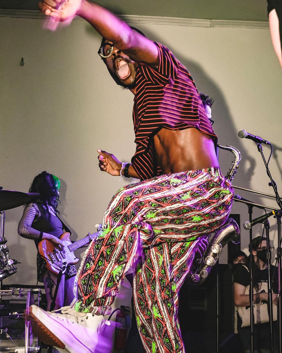 Skatunenetwork's tweet image. Less than **25** tickets left for tonight!!! Lets party, ASBURY PARK!!!! 
📸: @seanreillyphoto 
🖼: Alex Flannery 
Meme credit: me and @staticbathwater