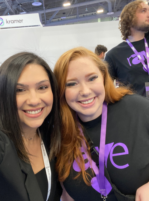 ESI_hcm's tweet photo. Come meet Maylin Tovar from our #eESIHouston team at InfoComm Show! Tons of new discoveries and connections with great companies and people like @cyviz, @appspace, @blackbox_ns, @rAVePubs, and several more! InfoComm2022 is off to a great start!

#infocomm22 #eESI #Networking #PEO https://t.co/9KIetY62Ss