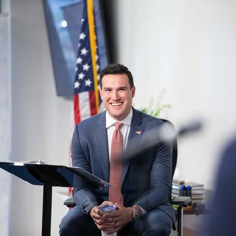 MatsonMoney's tweet photo. As our American Dream Experience tour continues across the USA, we are thrilled to announce the launch of our global tour: Breakthrough Investing. Last week, we launched in Puerto Rico and this week we will be in Vancouver, BC. #MatsonMoney #LifeOnPurpose #InvestingScience https://t.co/QUJP8p9bDe