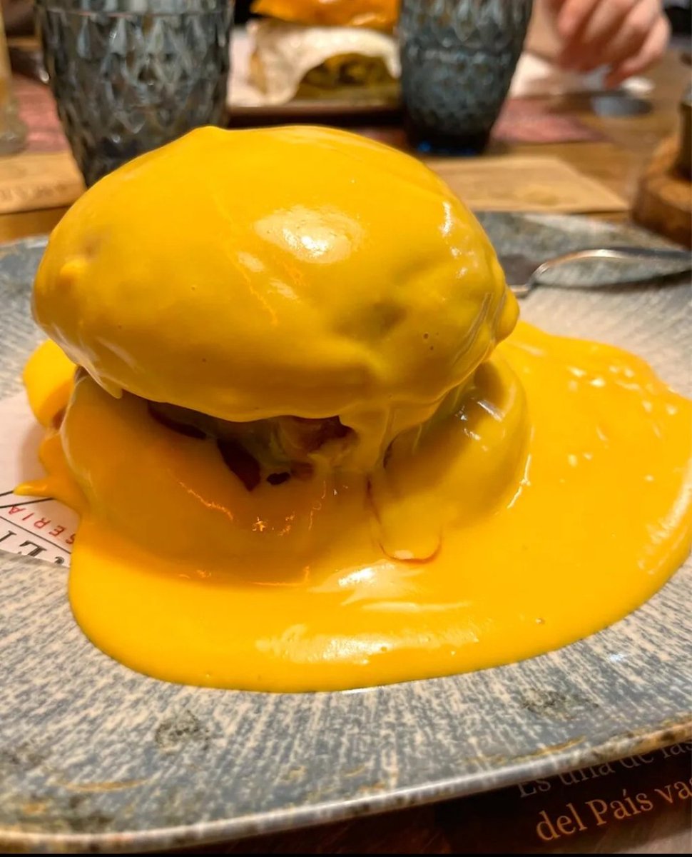 Hace tiempo que se nos fue la mano en la gastronomía con dejar a un lado el sabor y preferenciar otras cosas, sobre todo en el mundo hamburguesas.