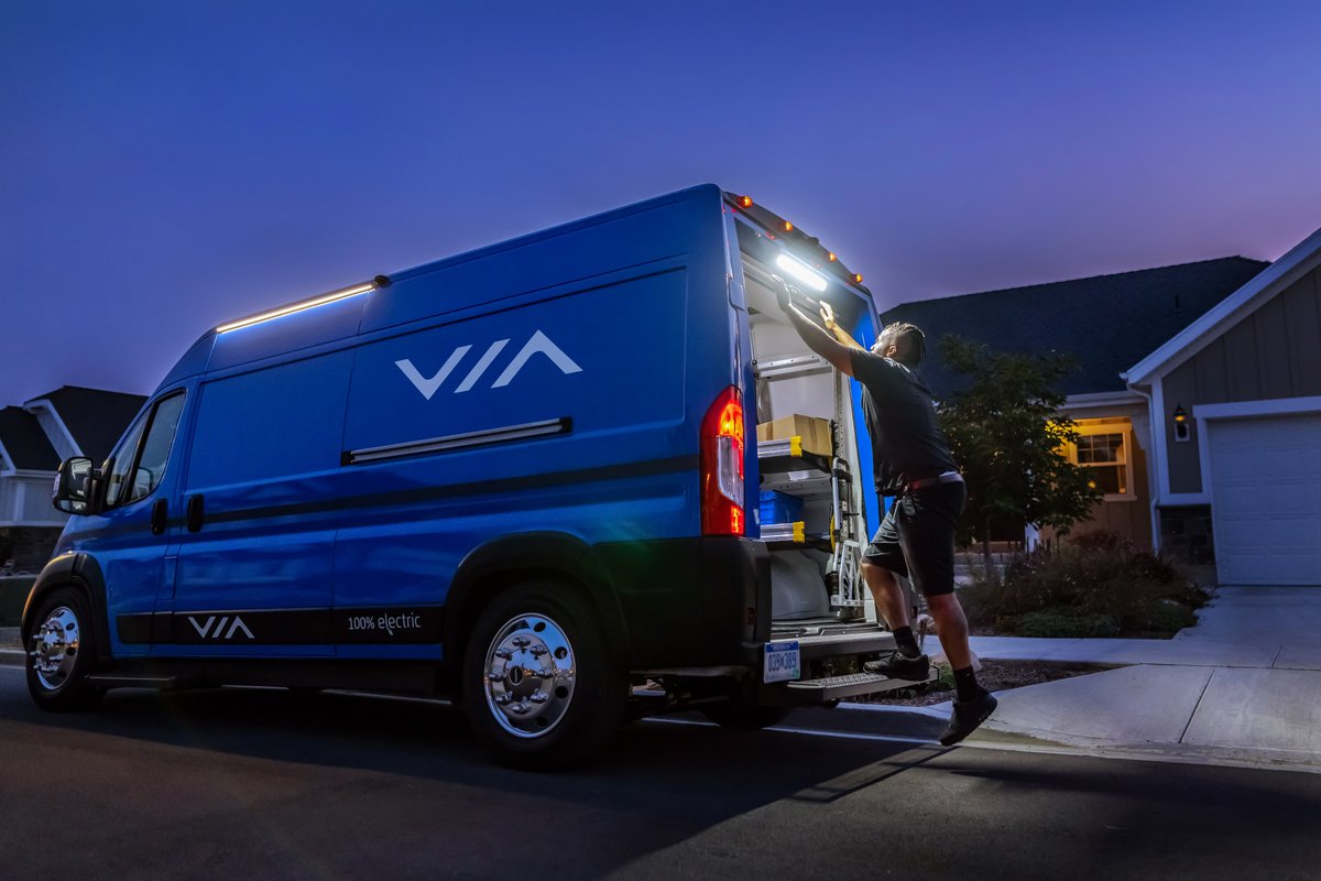 Our low-load floor height of 21 inches saves drivers unnecessary strain during load and unload, meaning happier drivers and more efficient delivery for the world's fleets.

#EV #electricvehicle #fleet #ergonomics