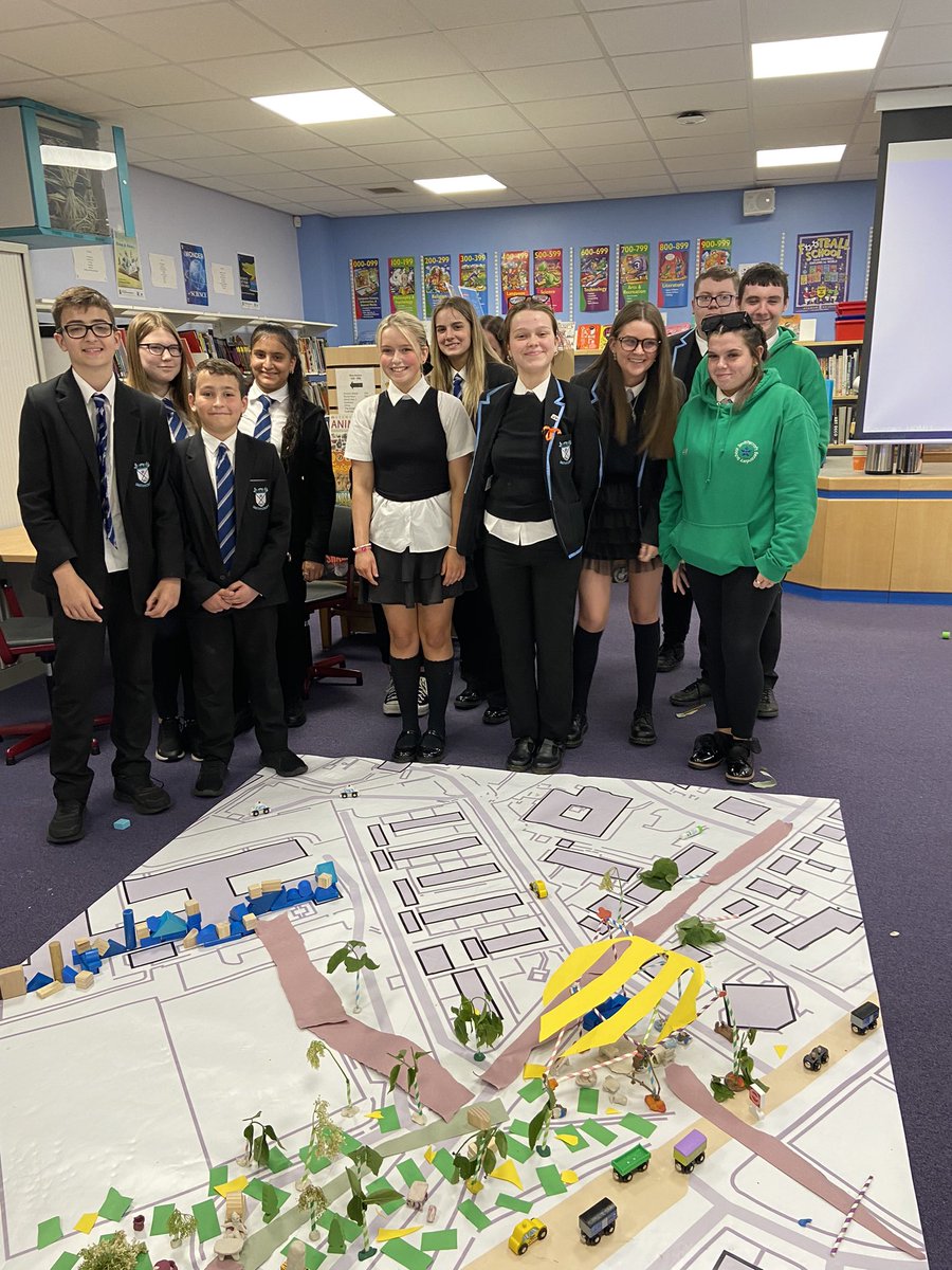 Smithy_Voice's tweet photo. Thanks to everyone involved in the Liveable Neighbourhood project,amazing to see our young people working together to improve the future of their local community🌇@smithycroft282 @Collective_Arch @GlasgowCC  @StPaulsYF https://t.co/Wxfaja72ET