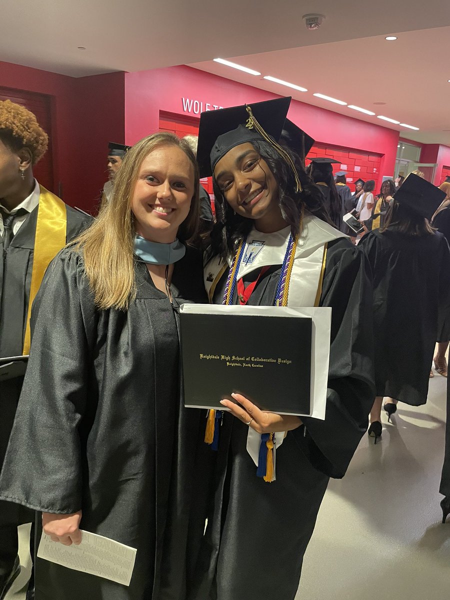 GraduATEd 5/25/22 💛🖤 #Classof2022 #kdale <a href="/KnightdaleHS/">Knightdale High</a>