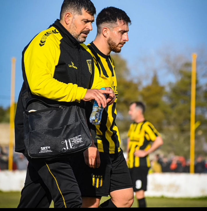 elnacional_ta's tweet photo. Fuerza, Cheche! El Club, tus compañeros, CT y todo el Pueblo Aurinegro está con vos.
A meterle y pensar en el retorno. https://t.co/ZtmFpIVOCd